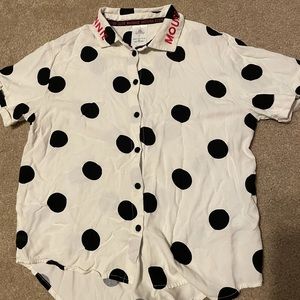 Disney Minnie Mouse button up top